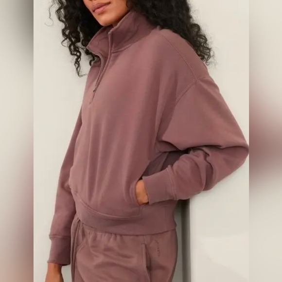 Athleta Tops - Athleta Forever Fleece Half Zip Sweatshirt XS Mauve EUC